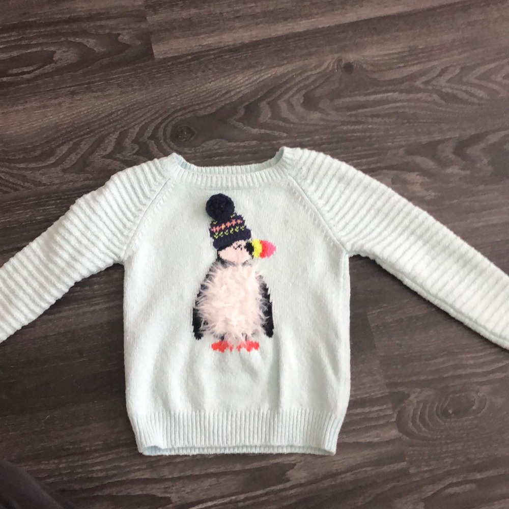 Long sleeved sweater penguin shirt